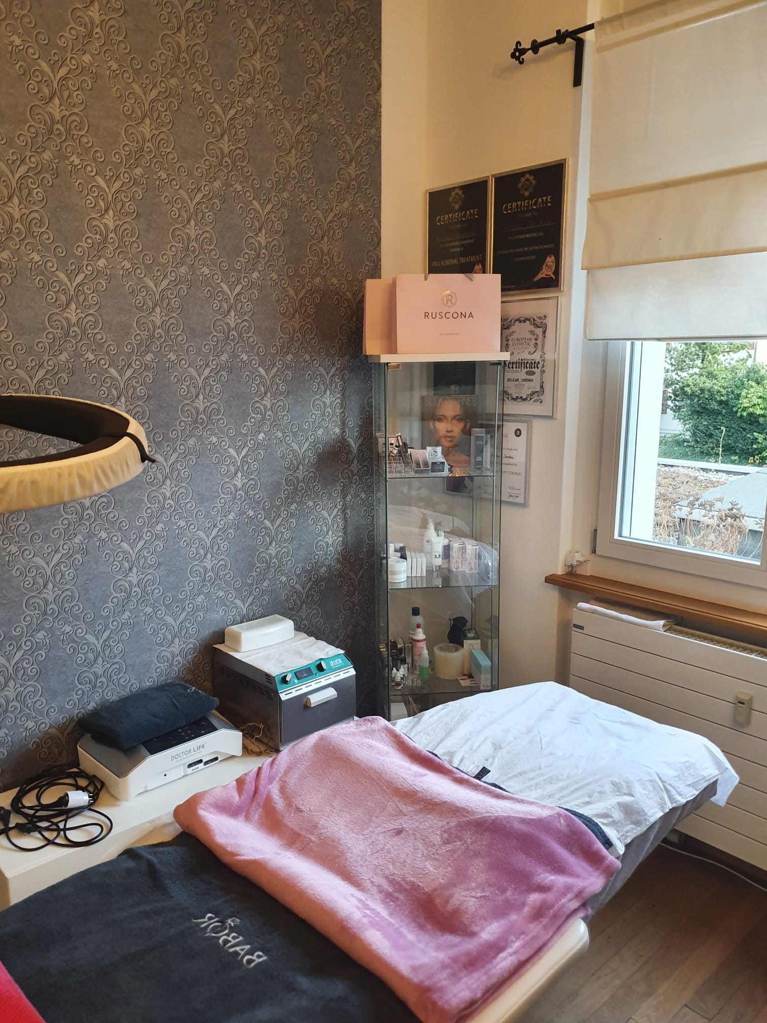 Salon1 salon1 1 - Microneedling